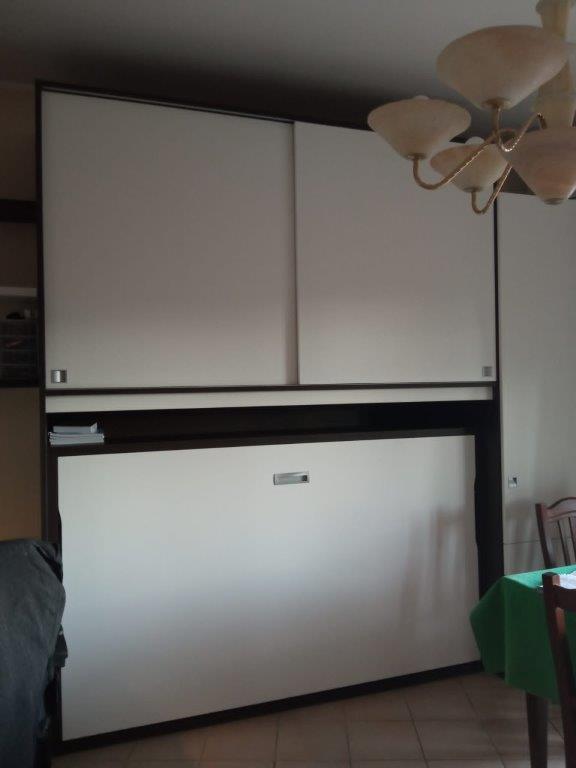 Cameretta con letto abbattibile — foto 4